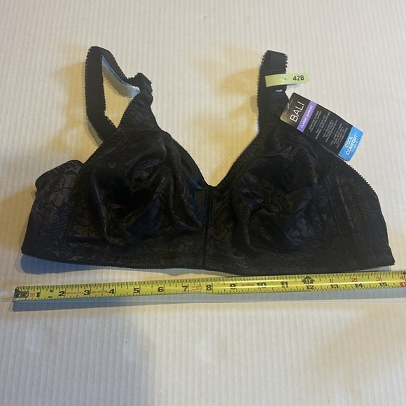 NWT Bali classic comfort cool comfort fabric black bra 42B adjustable straps - Picture 2 of 7